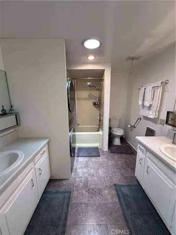 253 Calle Aragon F, Laguna Woods, California 92637