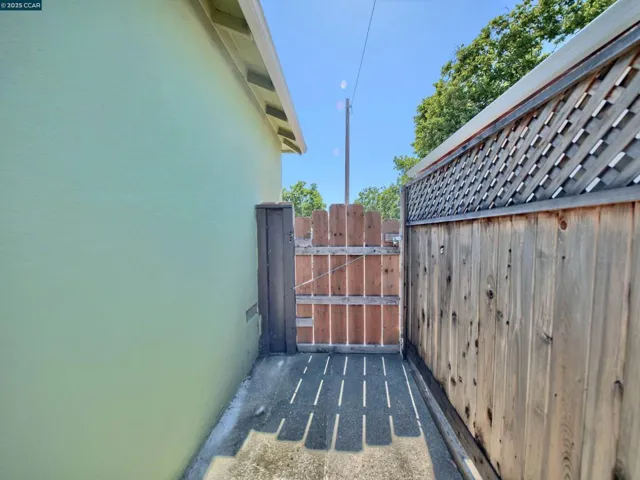 848 Linda Vista Street, San Jose, California 95127-1123