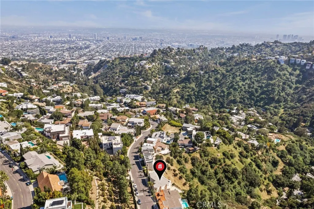 2377 Mount Olympus Drive, Los Angeles, California 90046 home-pic-5