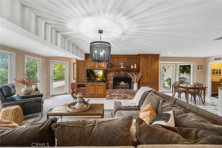 1503 Kensing Lane, North Tustin, California 92705