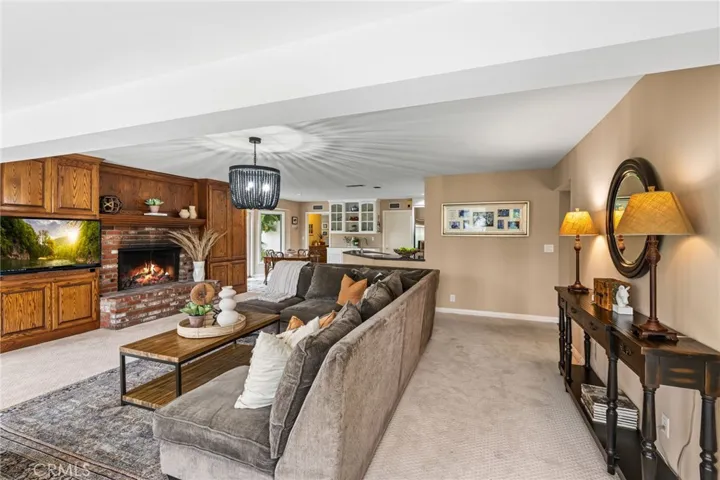 1503 Kensing Lane, North Tustin, California 92705