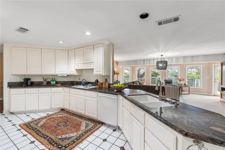 1503 Kensing Lane, North Tustin, California 92705