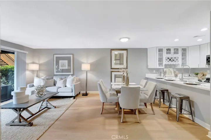 224 Tangelo 372, Irvine, California 92618