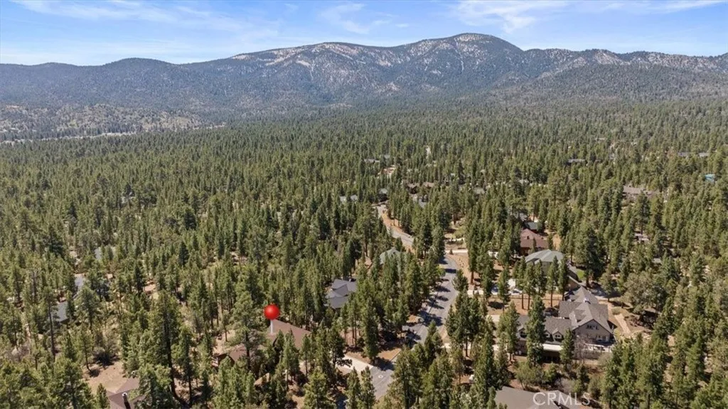 1020 Heritage Trl, Big Bear City, California 92314 home-pic-49