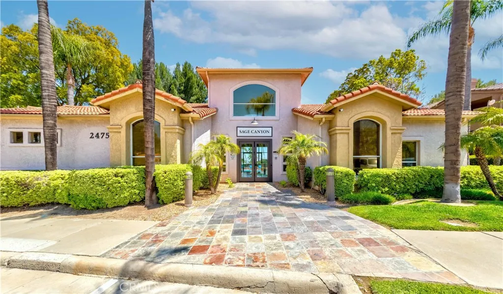 2400 Del Mar Way  home-pic-2