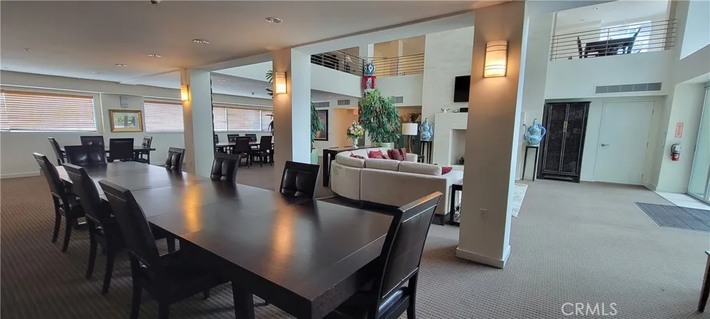 267 S San Pedro Street, Los Angeles, California 90012 home-pic-19