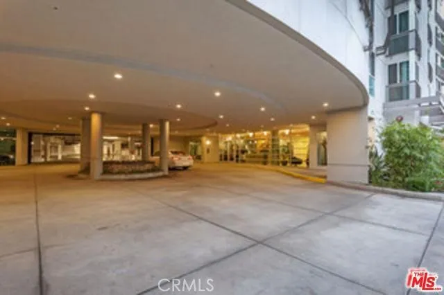 267 S San Pedro Street, Los Angeles, California 90012 home-pic-7