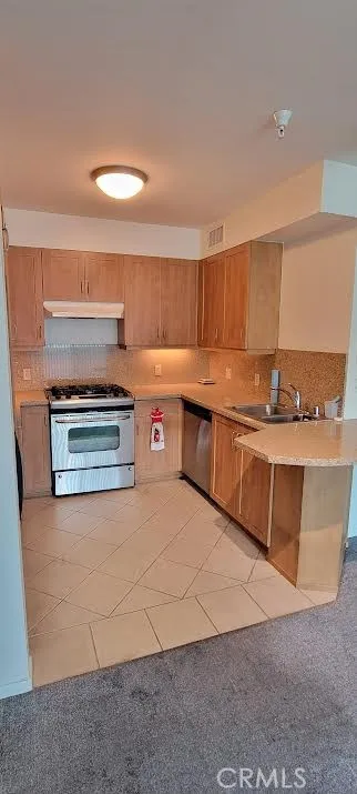 267 S San Pedro Street, Los Angeles, California 90012 home-pic-1