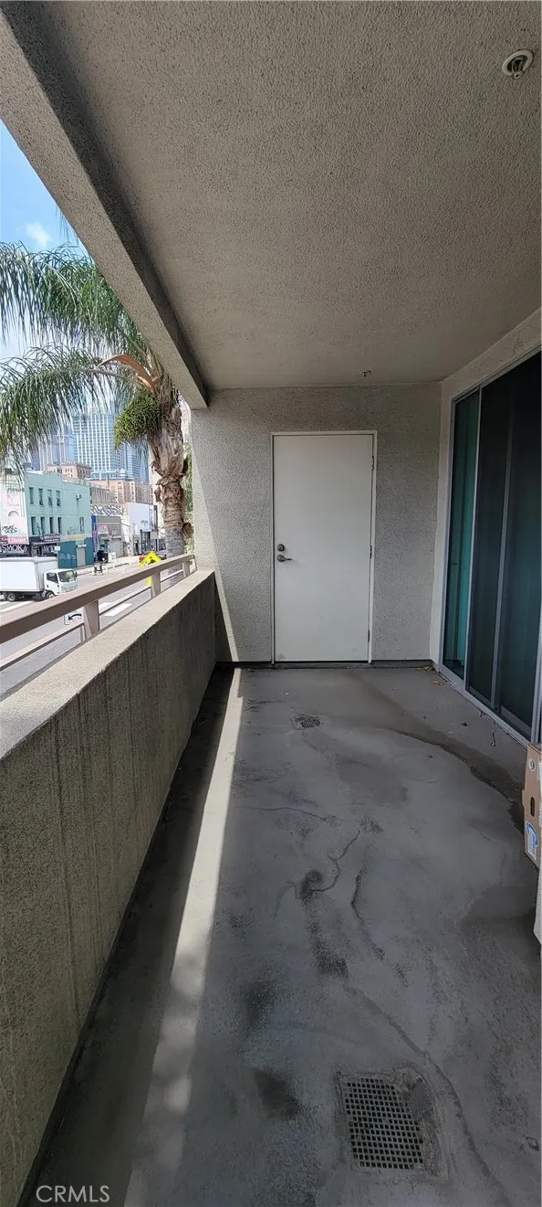 267 S San Pedro Street, Los Angeles, California 90012 home-pic-5