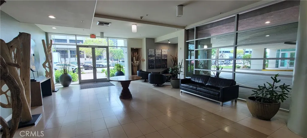 267 S San Pedro Street, Los Angeles, California 90012 home-pic-8