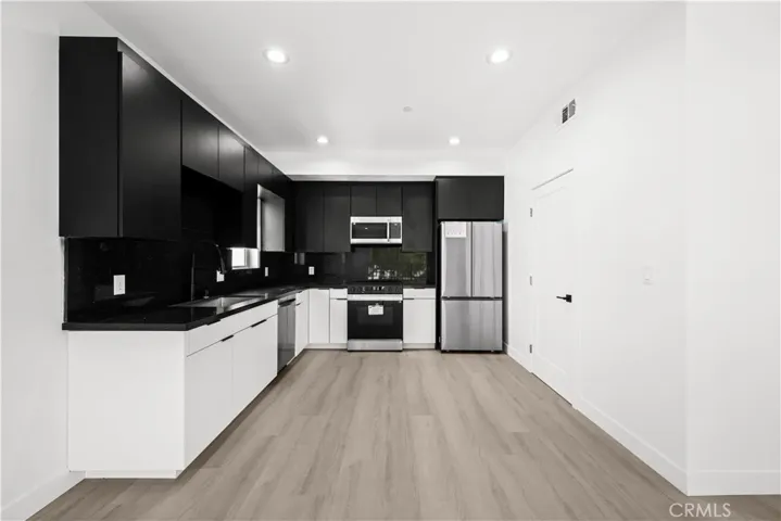 644 N Boyle, Los Angeles, California 90033