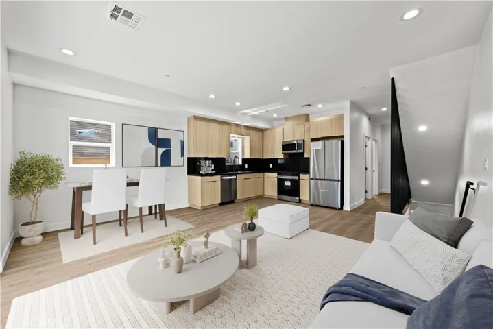 644 N Boyle, Los Angeles, California 90033