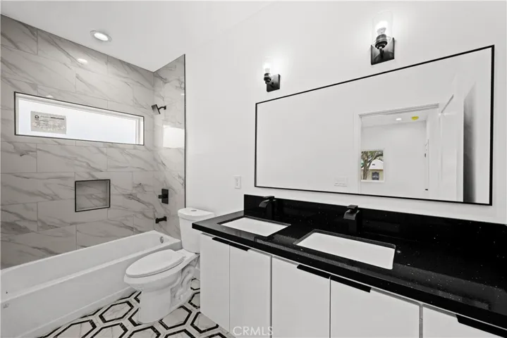 644 N Boyle, Los Angeles, California 90033