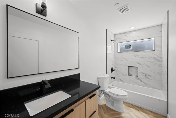 644 N Boyle, Los Angeles, California 90033