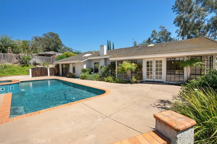 3652 Lake Garden Drive, Fallbrook, California 92028