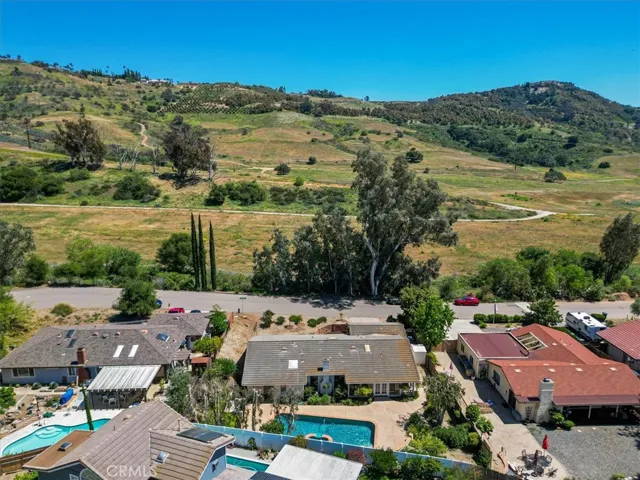 3652 Lake Garden Drive, Fallbrook, California 92028