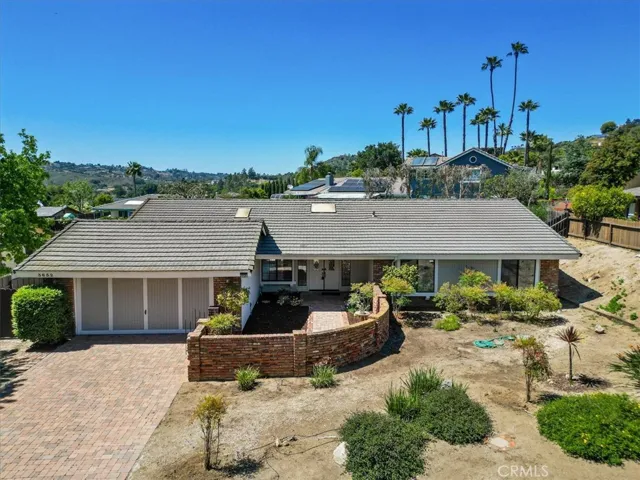 3652 Lake Garden Drive, Fallbrook, California 92028