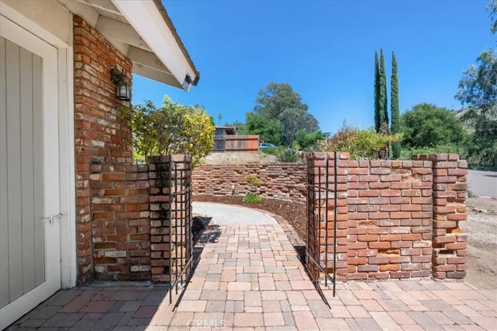 3652 Lake Garden Drive, Fallbrook, California 92028