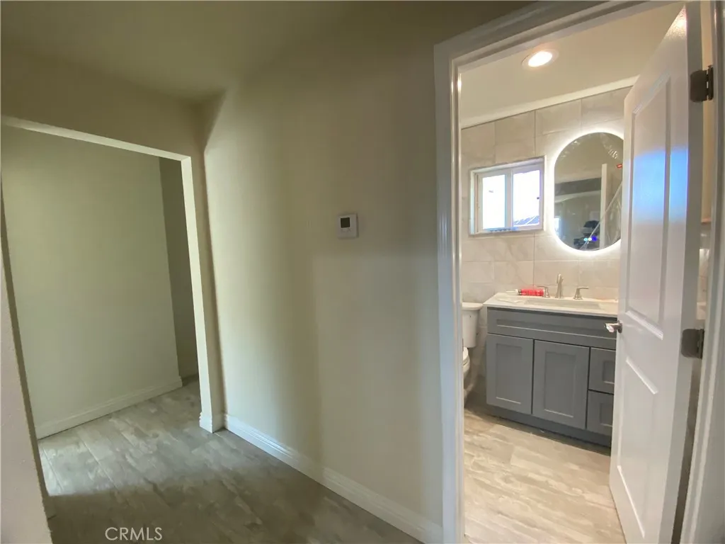 1727 W Santa Ana Boulevard, Santa Ana, California 92703 home-pic-5