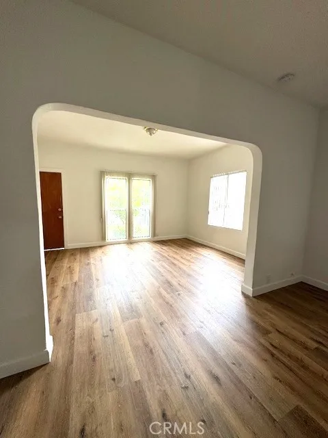 1438 S Bronson Avenue, Los Angeles, California 90019 home-pic-4