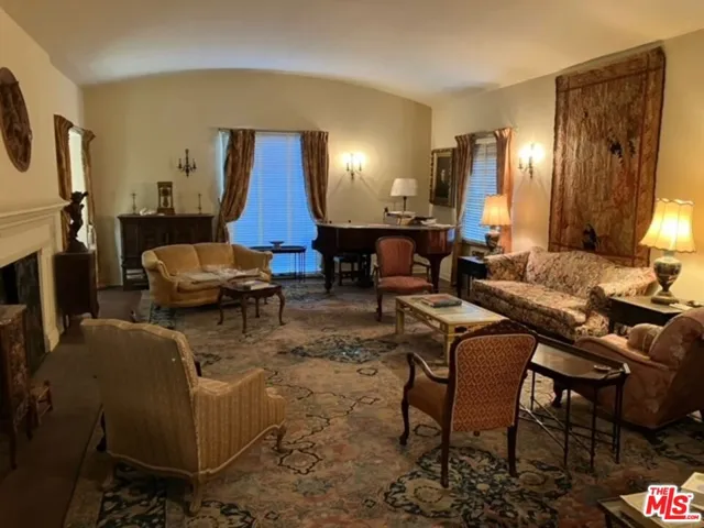 541 Comstock Avenue, Los Angeles, California 90024