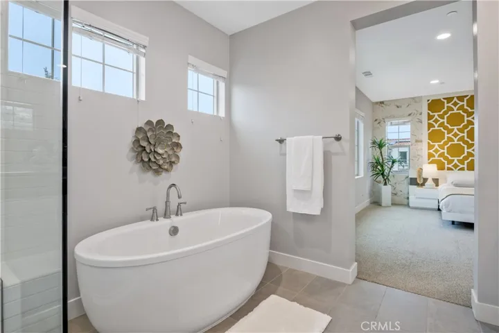 2233 Arroyo Trabuco Way, Lake Forest, California 92610