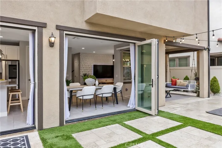 2233 Arroyo Trabuco Way, Lake Forest, California 92610