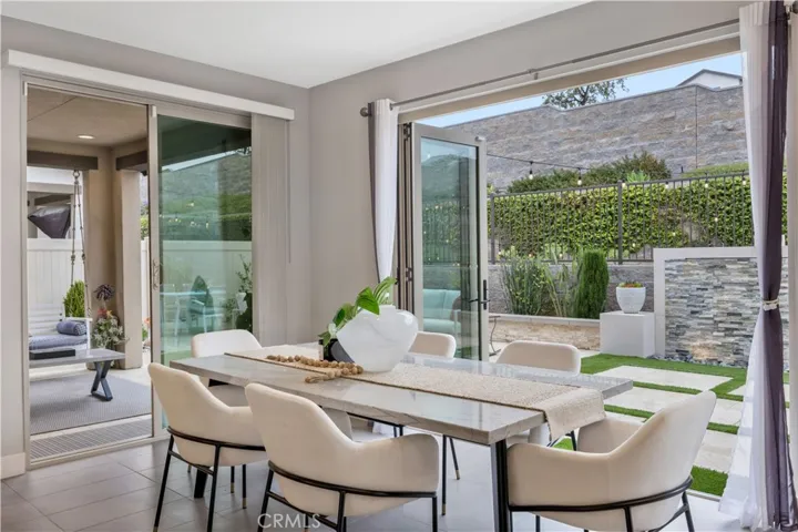 2233 Arroyo Trabuco Way, Lake Forest, California 92610