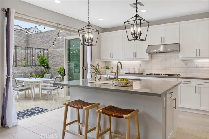2233 Arroyo Trabuco Way, Lake Forest, California 92610