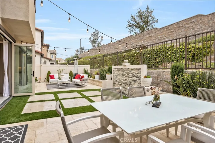 2233 Arroyo Trabuco Way, Lake Forest, California 92610