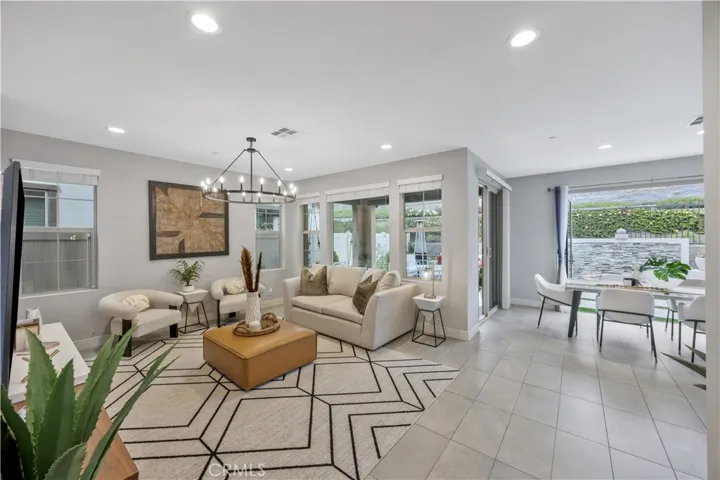 2233 Arroyo Trabuco Way, Lake Forest, California 92610