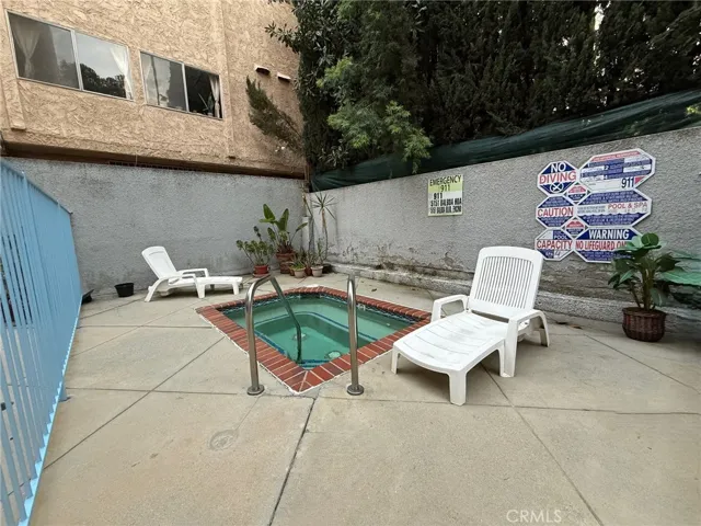 5151 Balboa Boulevard 202, Encino, California 91316