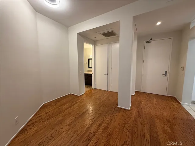 5151 Balboa Boulevard 202, Encino, California 91316