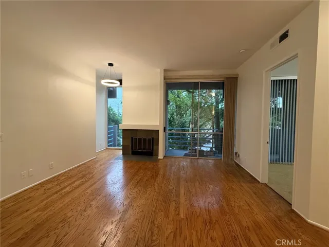 5151 Balboa Boulevard 202, Encino, California 91316