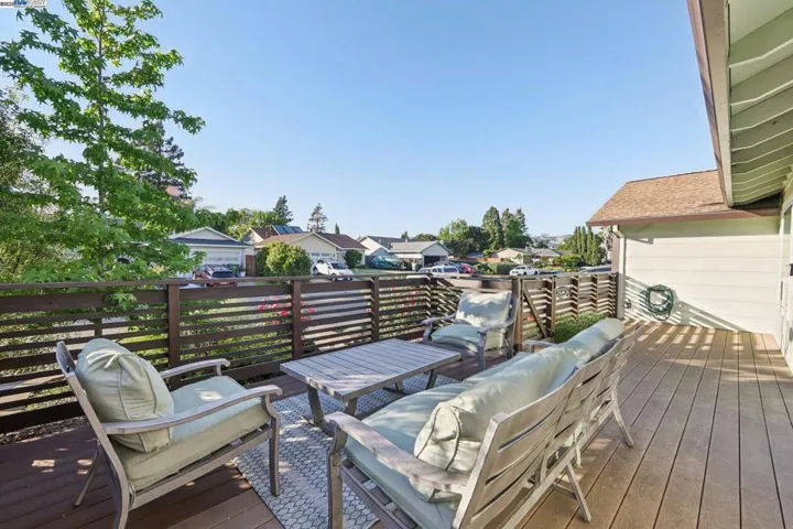 1644 Sarkesian, Petaluma, California 94954-4574