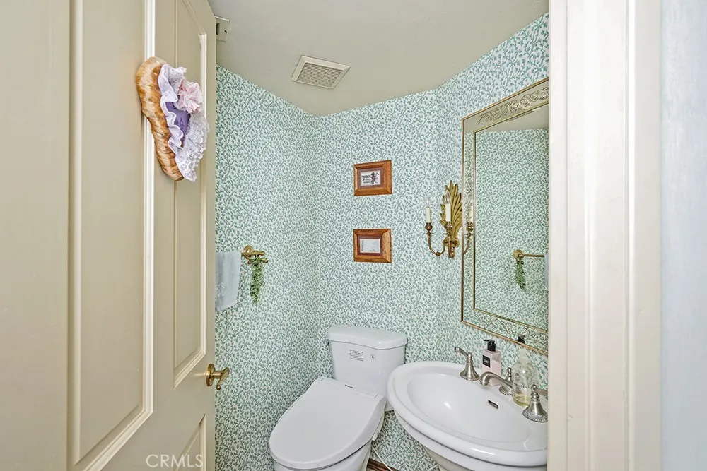 9752 Rangeview Drive, Santa Ana, California 92705 home-pic-46