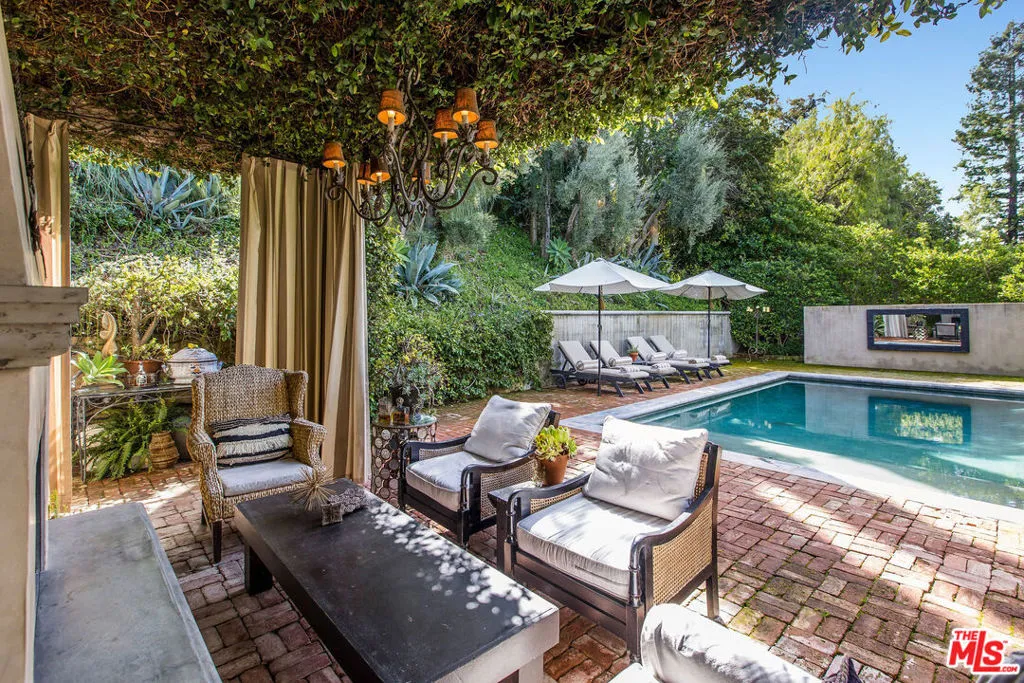 3470 Consuelo Drive, Calabasas, California 91302 home-pic-2