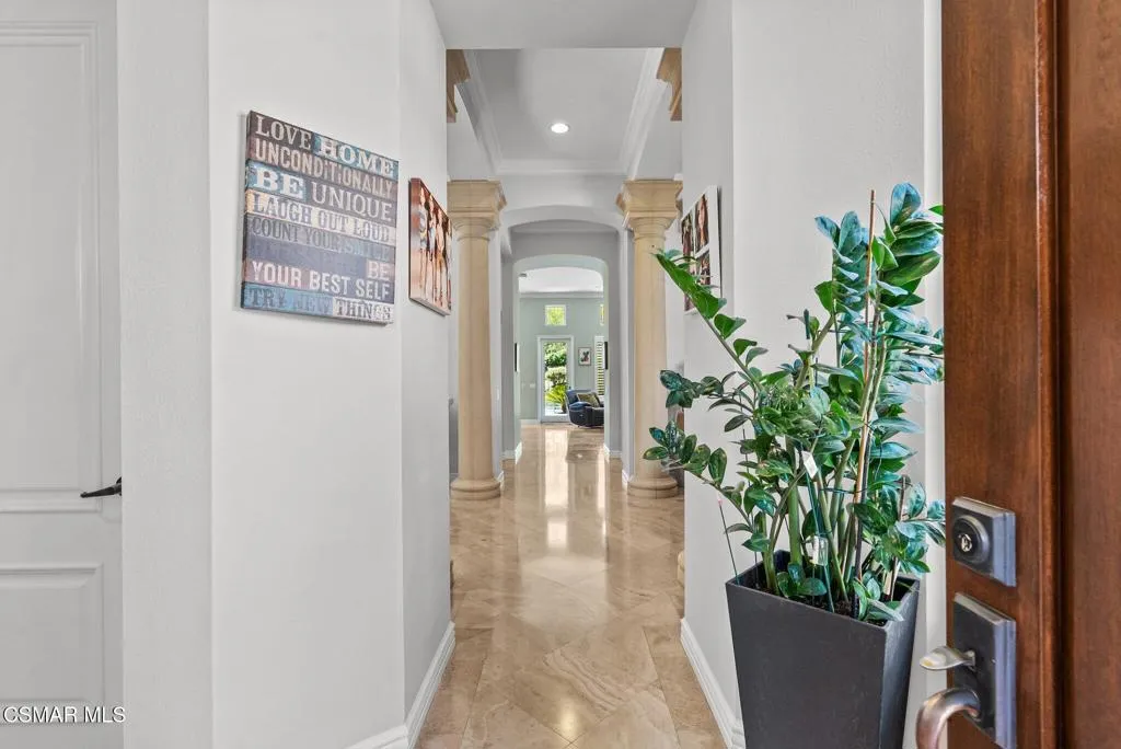 27003 Cliffie Way, Canyon Country, California 91387 home-pic-8