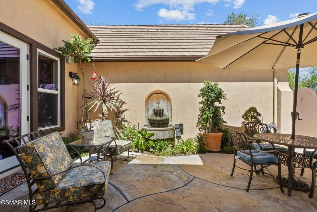 27003 Cliffie Way, Canyon Country, California 91387 home-pic-1