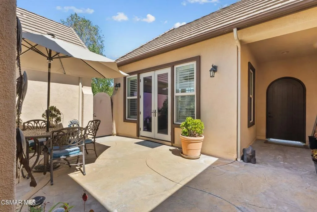 27003 Cliffie Way, Canyon Country, California 91387 home-pic-2