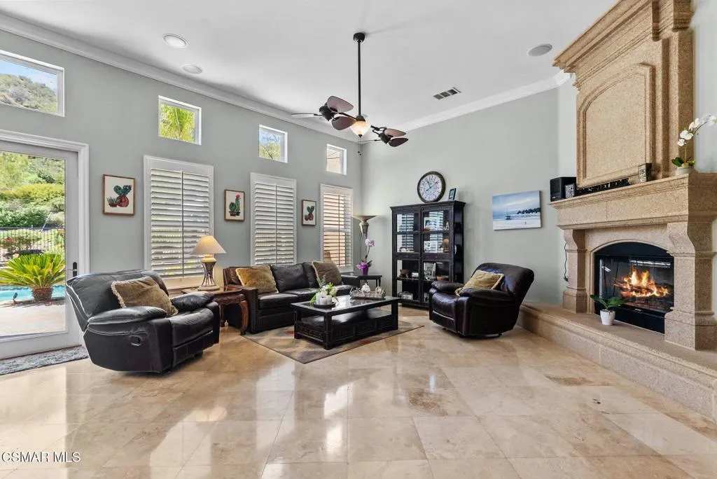 27003 Cliffie Way, Canyon Country, California 91387 home-pic-19