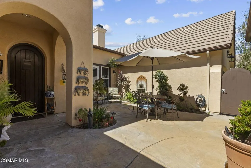 27003 Cliffie Way, Canyon Country, California 91387 home-pic-5
