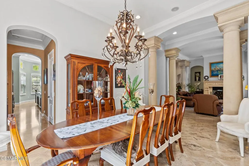 27003 Cliffie Way, Canyon Country, California 91387 home-pic-12
