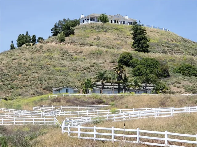 40650 Calle De Suenos, Murrieta, California 92562