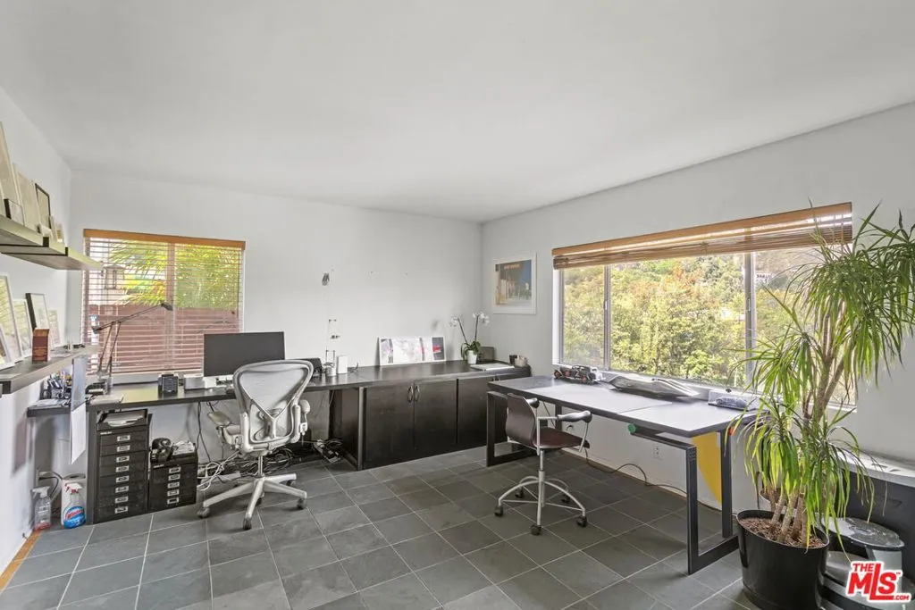 3162 Durand Drive, Los Angeles, California 90068 home-pic-19