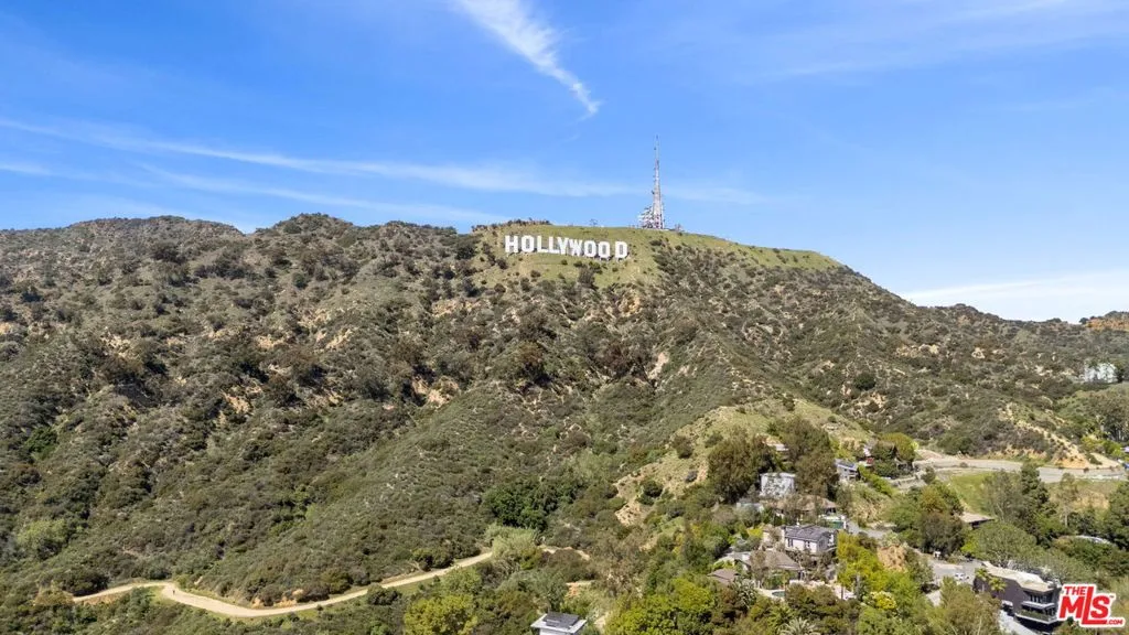 3162 Durand Drive, Los Angeles, California 90068 home-pic-29