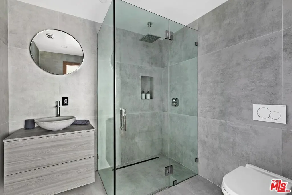 11010 Chalon Road, Los Angeles, California 90077 home-pic-18