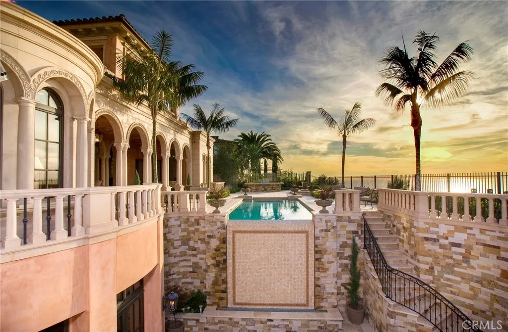12 Skyridge, Newport Coast, California 92657 home-pic-17