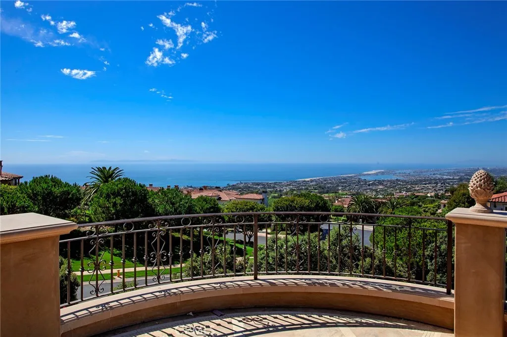 12 Skyridge, Newport Coast, California 92657 home-pic-30
