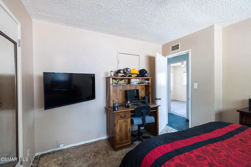 1620 Spence Street, Simi Valley, California 93065 home-pic-16
